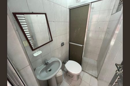 Casa à venda com 260m², 3 quartos e 3 vagas Casa à venda com 260m², 3 quartos e 3 vagasBanheiro 2