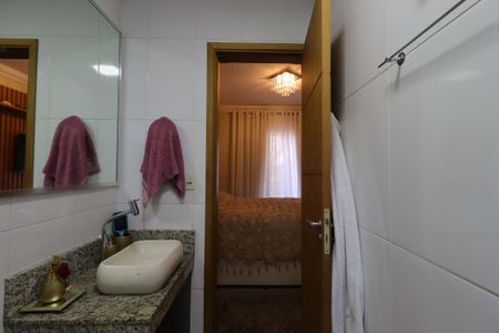 Apartamento à venda com 81m², 3 quartos e 2 vagasBanheiro da Suíte 3