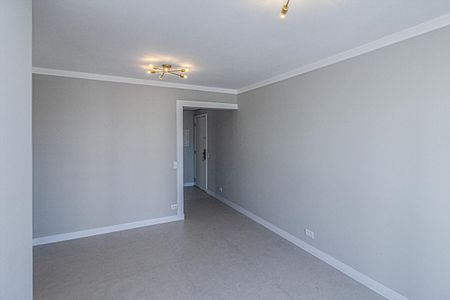 Apartamento à venda com 82m², 3 quartos e 1 vaga Apartamento à venda com 82m², 3 quartos e 1 vagaSala