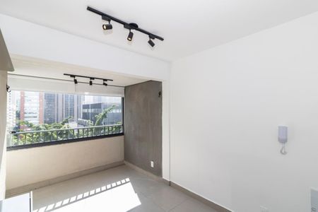Sala de kitnet/studio para alugar com 2 quartos, 40m² em Indianópolis, São Paulo