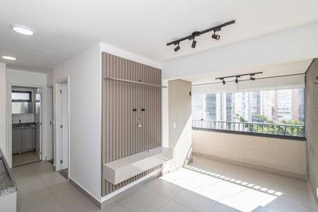 Sala de kitnet/studio para alugar com 2 quartos, 40m² em Indianópolis, São Paulo