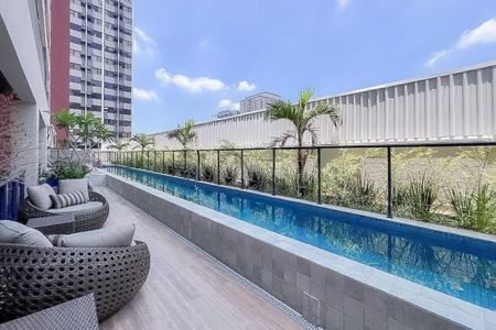Studio para alugar com 40m², 2 quartos e sem vaga Studio para alugar com 40m², 2 quartos e sem vagaÁrea comum - Piscina