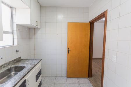 Apartamento para alugar com 65m², 2 quartos e 1 vaga Apartamento para alugar com 65m², 2 quartos e 1 vagaCozinha