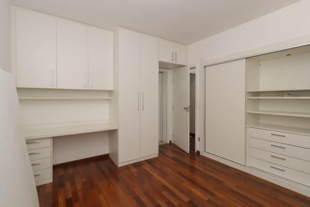 Apartamento à venda com 130m², 3 quartos e 1 vagaSuíte
