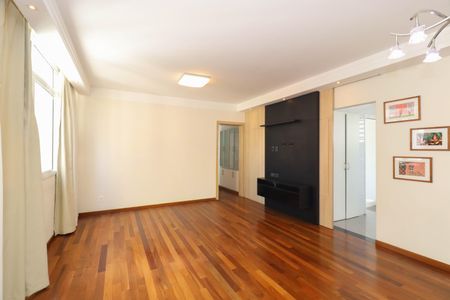 Sala de apartamento para alugar com 3 quartos, 130m² em Jardins, São Paulo