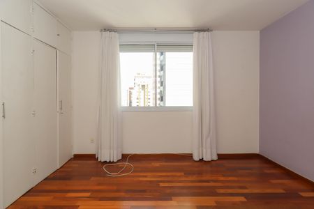 Apartamento à venda com 130m², 3 quartos e 1 vagaQuarto 2