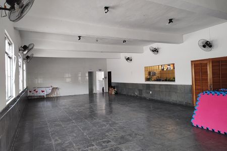 Apartamento para alugar com 63m², 2 quartos e 1 vaga Apartamento para alugar com 63m², 2 quartos e 1 vagaÁrea comum - Salão de festas