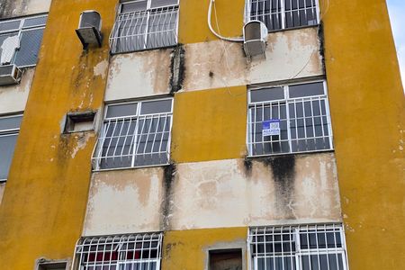 Apartamento para alugar com 63m², 2 quartos e 1 vaga Apartamento para alugar com 63m², 2 quartos e 1 vagaFachada do bloco + placa