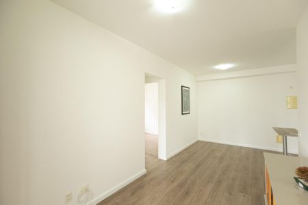 Apartamento à venda com 65m², 2 quartos e 1 vaga Apartamento à venda com 65m², 2 quartos e 1 vagaSala