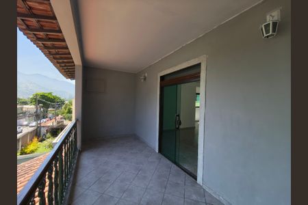 Casa para alugar com 3 quartos, 115m² em Freguesia de Jacarepaguá, Rio de Janeiro