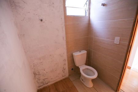 Casa para alugar com 80m², 2 quartos e sem vaga Casa para alugar com 80m², 2 quartos e sem vagaBanheiro 2