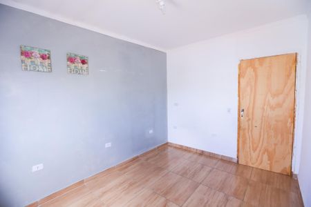 Quarto 1 de casa para alugar com 2 quartos, 80m² em Vila Carolina, São Paulo