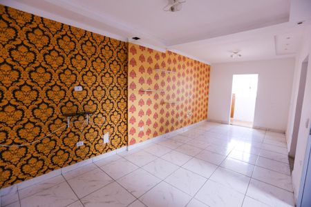 Casa para alugar com 80m², 2 quartos e sem vaga Casa para alugar com 80m², 2 quartos e sem vagaSala