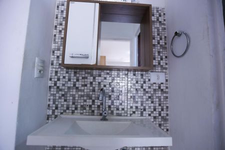 Casa para alugar com 80m², 2 quartos e sem vaga Casa para alugar com 80m², 2 quartos e sem vagaBanheiro 1