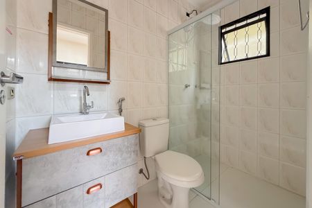 Casa à venda com 180m², 3 quartos e 2 vagasBanheiro da Suíte