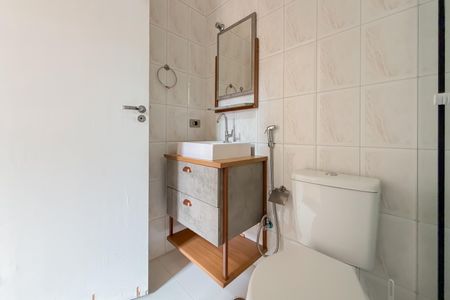 Casa à venda com 180m², 3 quartos e 2 vagasBanheiro da Suíte