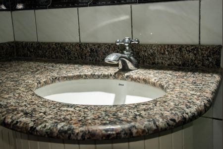 Casa à venda com 150m², 3 quartos e 4 vagasBanheiro da Suíte