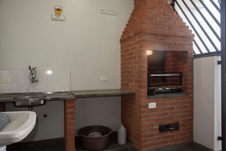 Casa à venda com 150m², 3 quartos e 4 vagasÁrea comum - Churrasqueira