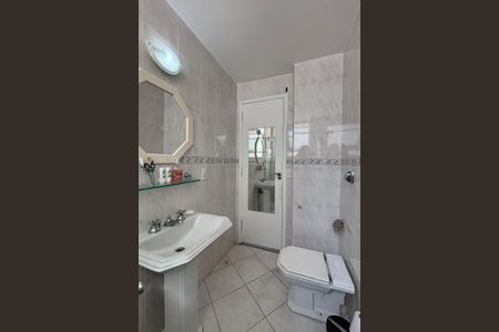 Apartamento à venda com 101m², 3 quartos e 1 vagaBanheiro da Suíte