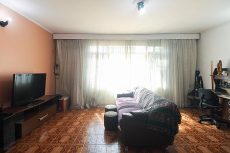 Sala de casa à venda com 3 quartos, 225m² em Vila Carrão, São Paulo