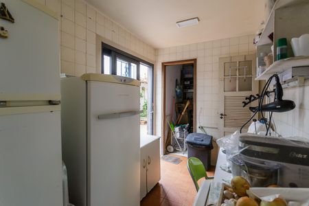 Casa à venda com 160m², 4 quartos e 4 vagas Casa à venda com 160m², 4 quartos e 4 vagasCozinha