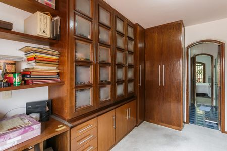 Casa à venda com 160m², 4 quartos e 4 vagas Casa à venda com 160m², 4 quartos e 4 vagasSuíte 1