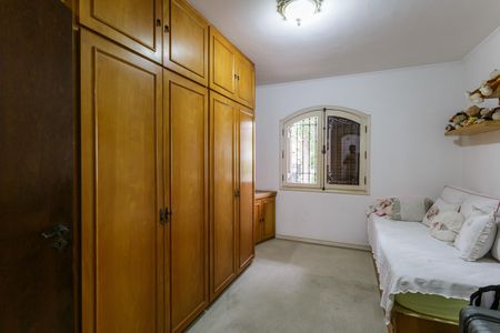 Casa à venda com 160m², 4 quartos e 4 vagas Casa à venda com 160m², 4 quartos e 4 vagasSuíte 4