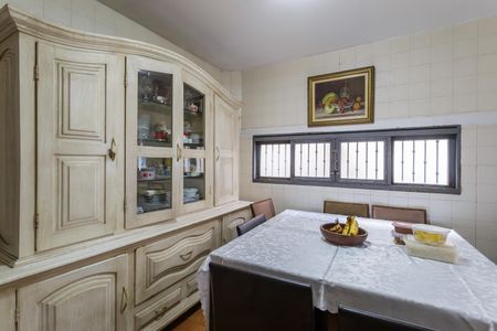 Casa à venda com 160m², 4 quartos e 4 vagas Casa à venda com 160m², 4 quartos e 4 vagasCozinha