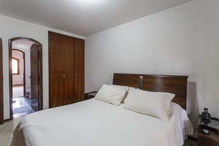 Casa à venda com 160m², 4 quartos e 4 vagas Casa à venda com 160m², 4 quartos e 4 vagasSuíte 2