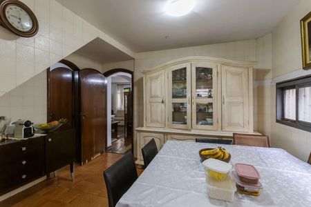 Casa à venda com 160m², 4 quartos e 4 vagas Casa à venda com 160m², 4 quartos e 4 vagasCozinha