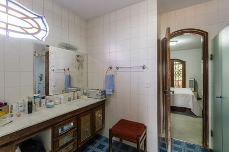 Casa à venda com 160m², 4 quartos e 4 vagas Casa à venda com 160m², 4 quartos e 4 vagasBanheiro das Suíte 1 e 2