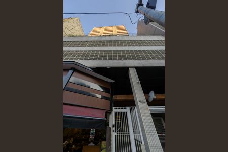 Apartamento à venda com 65m², 2 quartos e 1 vaga Apartamento à venda com 65m², 2 quartos e 1 vagaFachada