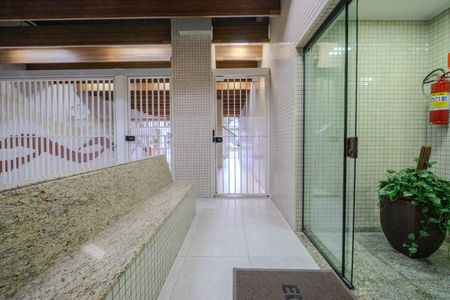 Apartamento à venda com 65m², 2 quartos e 1 vaga Apartamento à venda com 65m², 2 quartos e 1 vagaHall de entrada