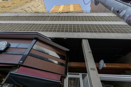 Apartamento à venda com 65m², 2 quartos e 1 vaga Apartamento à venda com 65m², 2 quartos e 1 vagaFachada