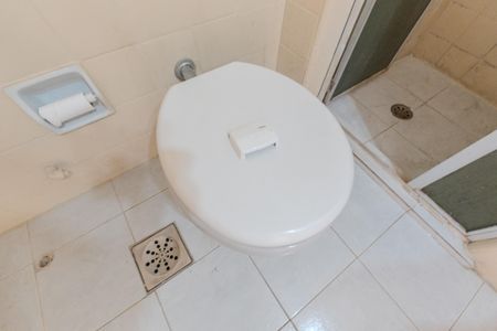 Apartamento à venda com 65m², 2 quartos e 1 vaga Apartamento à venda com 65m², 2 quartos e 1 vagaBanheiro