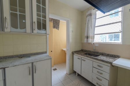 Apartamento à venda com 65m², 2 quartos e 1 vaga Apartamento à venda com 65m², 2 quartos e 1 vagaCozinha e Área de Serviço