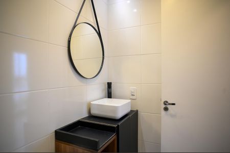 Apartamento à venda com 42m², 2 quartos e 1 vaga Apartamento à venda com 42m², 2 quartos e 1 vagaBanheiro