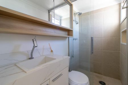 Apartamento à venda com 76m², 3 quartos e 2 vagas Apartamento à venda com 76m², 3 quartos e 2 vagasBanheiro da Suíte