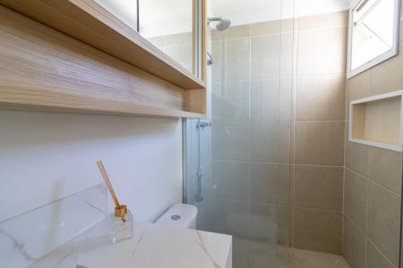 Apartamento à venda com 76m², 3 quartos e 2 vagas Apartamento à venda com 76m², 3 quartos e 2 vagasBanheiro da Suíte