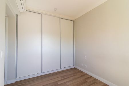 Apartamento à venda com 76m², 3 quartos e 2 vagas Apartamento à venda com 76m², 3 quartos e 2 vagasSuíte