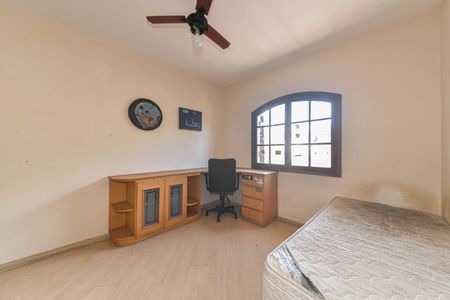 Quarto 1 de casa para alugar com 2 quartos, 100m² em Vila Congonhas, São Paulo