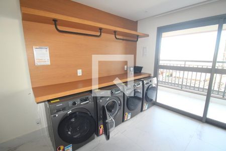 Studio à venda com 28m², 1 quarto e sem vaga Studio à venda com 28m², 1 quarto e sem vagaÁrea comum