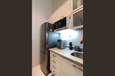 Apartamento para alugar com 77m², 2 quartos e 2 vagas Apartamento para alugar com 77m², 2 quartos e 2 vagasCozinha integra