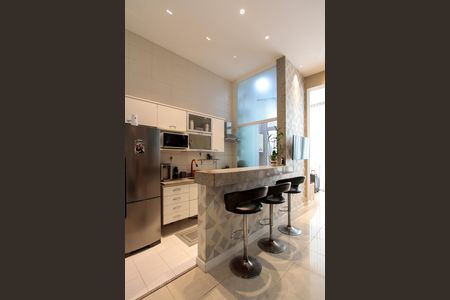 Apartamento para alugar com 77m², 2 quartos e 2 vagas Apartamento para alugar com 77m², 2 quartos e 2 vagasCozinha integra