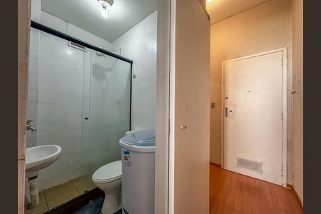 Banheiro social de apartamento para alugar com 1 quarto, 28m² em Centro, Rio de Janeiro