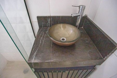 Apartamento à venda com 78m², 2 quartos e 1 vagaBanheiro da suíte