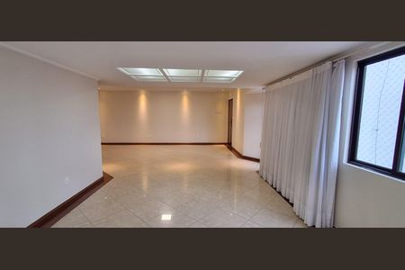 Apartamento à venda com 296m², 3 quartos e 3 vagasSala