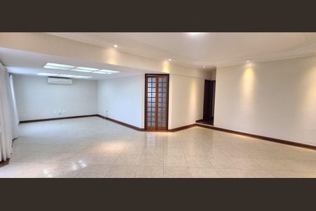 Apartamento à venda com 296m², 3 quartos e 3 vagasSala