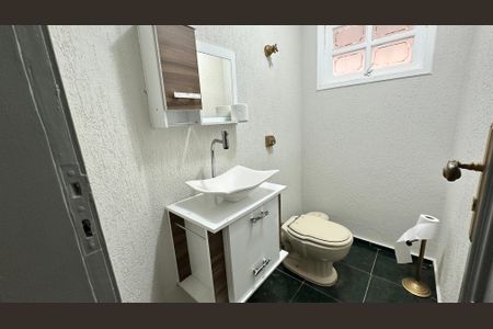 Lavabo de casa de condomínio para alugar com 4 quartos, 120m² em Recreio dos Bandeirantes, Rio de Janeiro