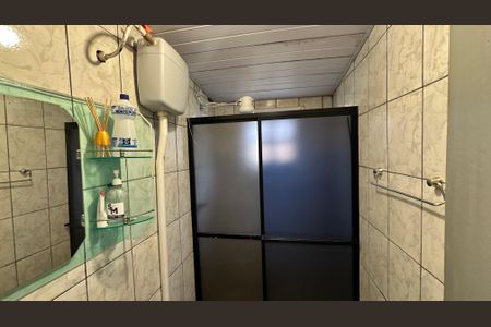 Casa de condomínio para alugar com 120m², 4 quartos e 5 vagasBanheiro de serviço